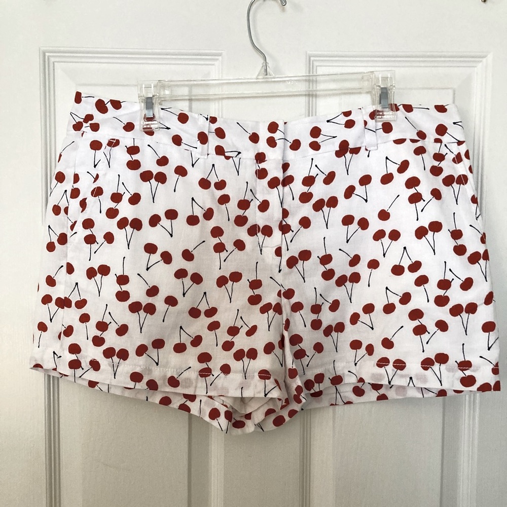 Loft white print shorts
